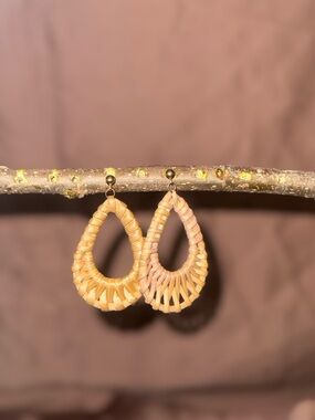 Natural Woven Teardrop Hoop Earrings🎁 ADD TO BUNDLE FOR GWP🎁